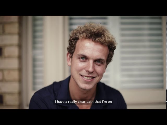 Watch Western Bulldogs player Mitch Wallis and his study journey with VU Online on YouTube.