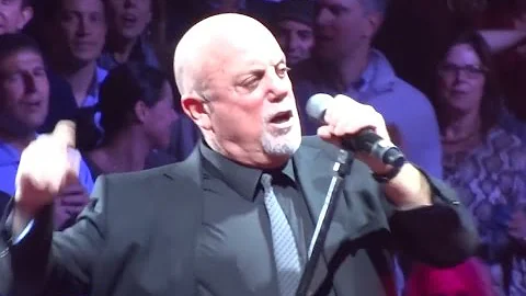 Uptown Girl - Billy Joel - Madison Square Garden 12/18/14