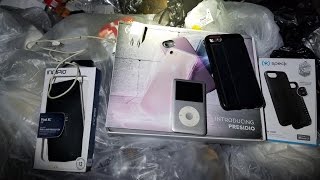 Phone Store Dumpster Dive! Found Apple Products and More Phone Stuff!!!