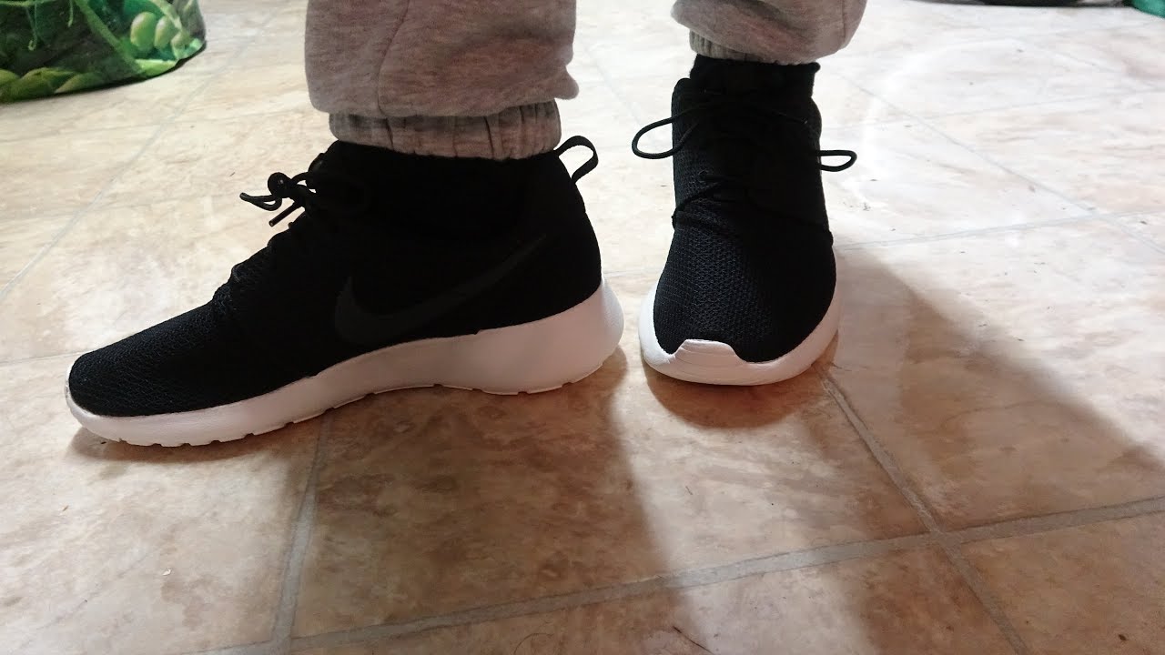 nike roshe black friday