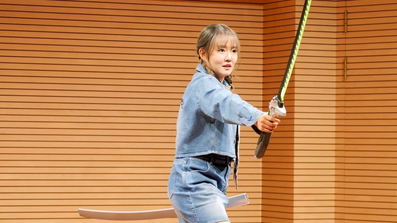 241208 윤하 7집 리패키지 'GROWTH THEORY : Final Edition' 팬 사인회 (후즈팬)