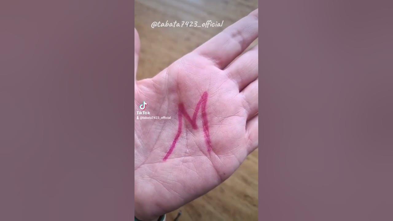 Cosa Significa La M Sulla Mano