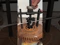 Disassembling an inner bore bearing #Bearing disassembly #Repair tools #Practical tools