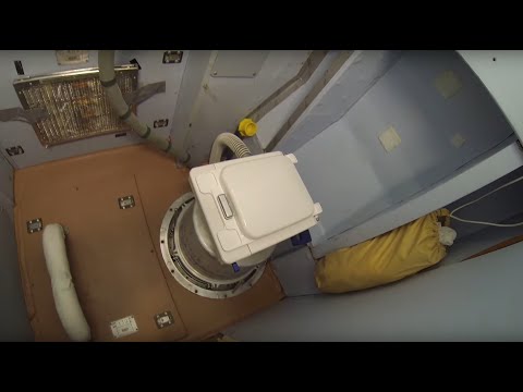 Космический туалет - как ходят в туалет в космосе (старая версия SD)