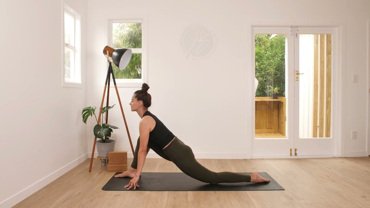 Half monkey pose: How To Do Ardha Hanumanasana? Split Pose 2022