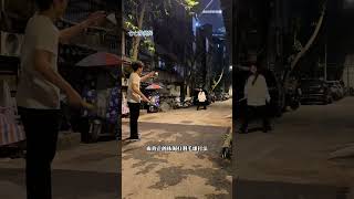 原来打羽毛球是为了让对方接到啊#万万没想到 #羽毛球