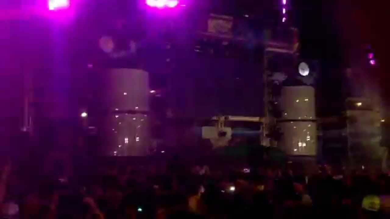 Bingo Players dropping "Juicy" @licmiami