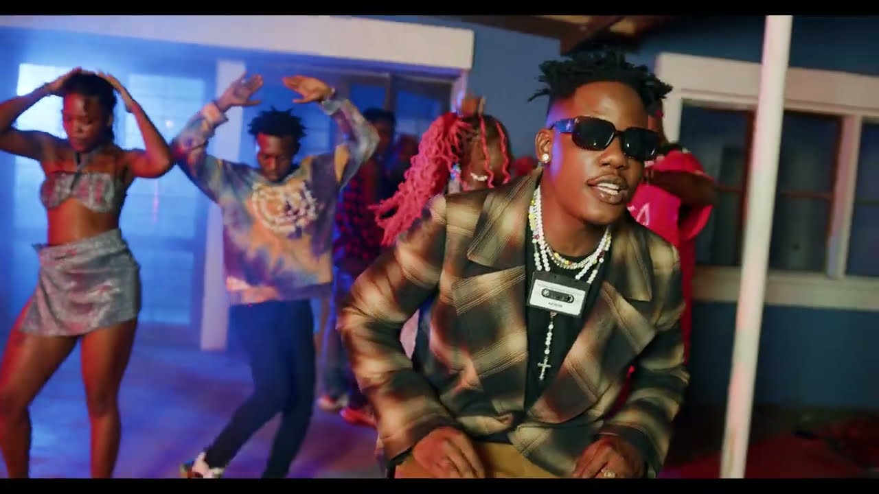 M rich ft Baddest 47 - PIKI PIKI Official Video
