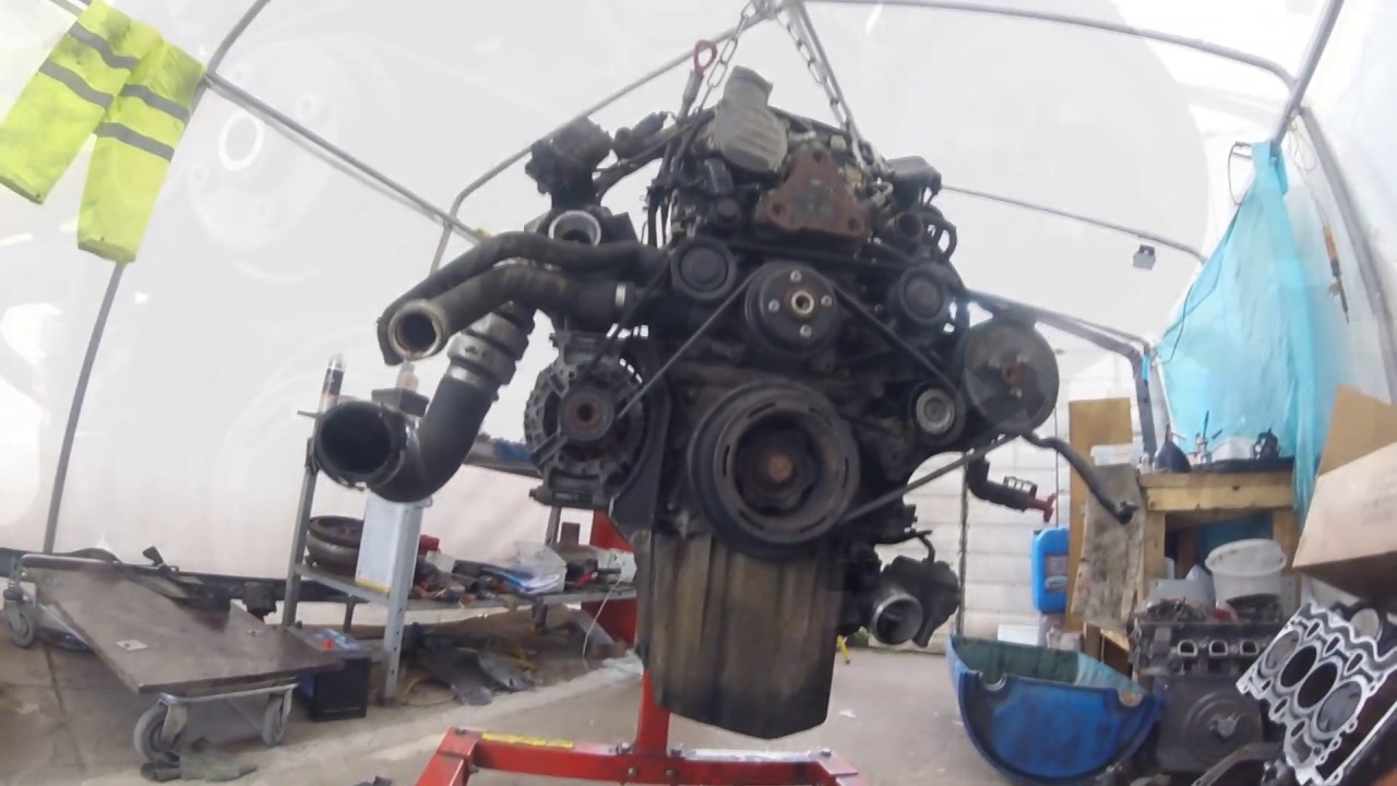 Dismantling a Mercedes Sprinter engine / Разборка двигатель Mercedes