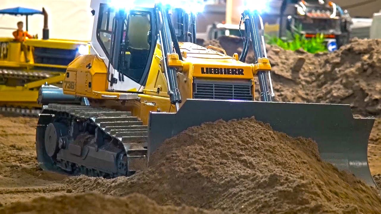 ALL NEW RC DOZER! LIEBHERR 736! PREMACON! Premacon.com! Stone breaker-Area!