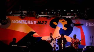 Open Mind - Robert Glasper Experiment feat. Lionel Loueke - Monterey Jazz Festival 2011