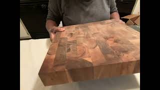 Servappetit Acacia Wood Cutting Board Review, nice and sturdy enough to last forever