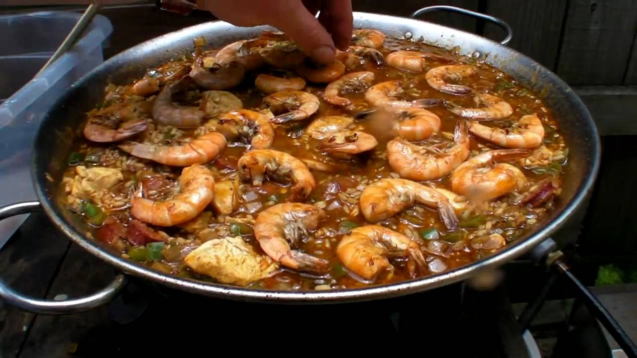 Sapodeaux's Paella Jambalaya part I YouTube