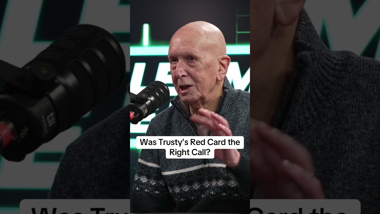 Было ли решение показать Трасти красную карточку правильным?