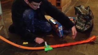 Hot Wheels Cobra Coil Track Set