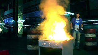 Термит прожигает плиту. Thermite making hole in a stove(Температура горения 2500 С Temperature is about 2500 C., 2015-11-13T22:01:38.000Z)