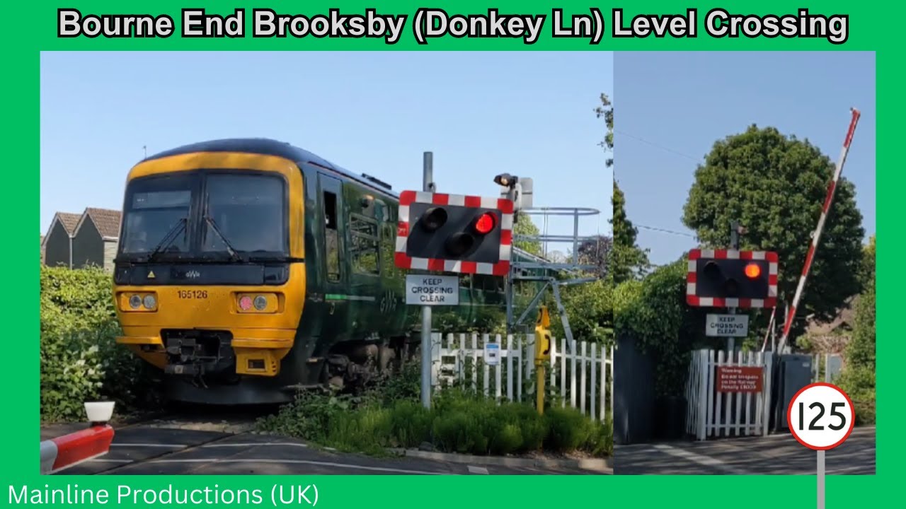 Bourne End Brooksby (Donkey Ln) Level Crossing, Buckinghamshire (27/05/23)