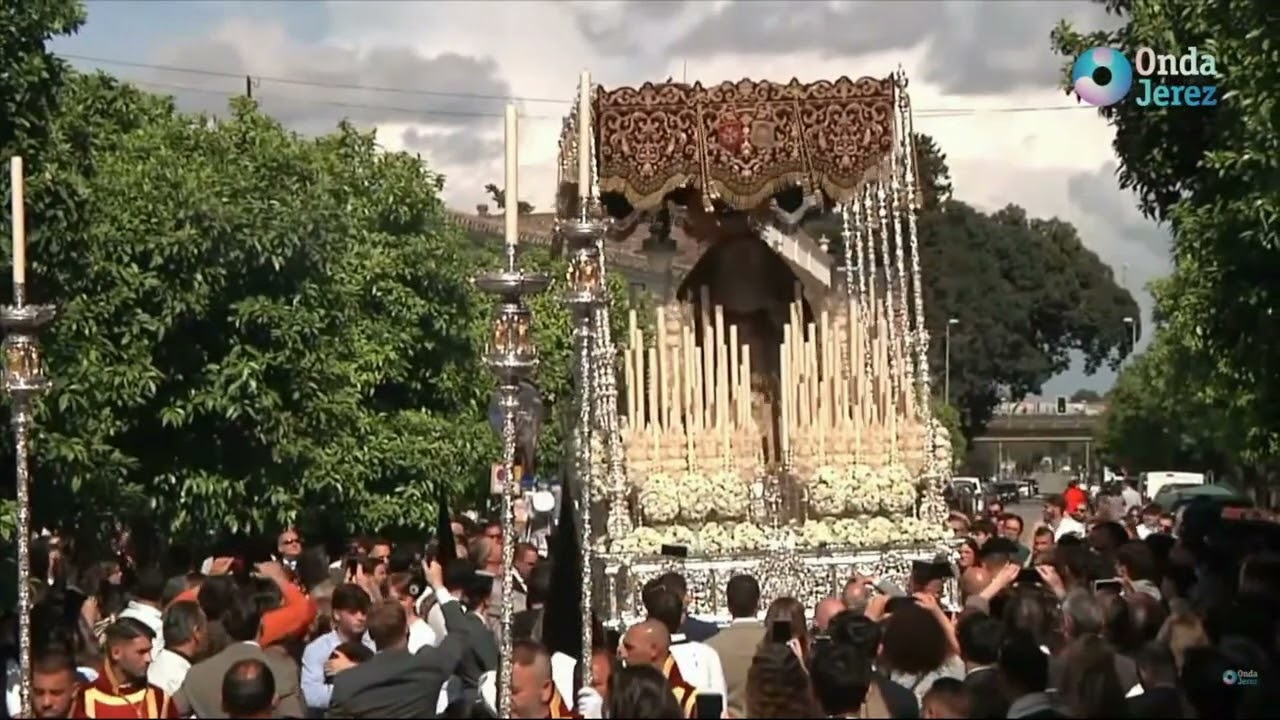 ¡¡¡Llena eres de Paz!!! en la salida de María Santísima de la Paz en su Mayor Aflicción
