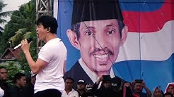 gigi perdamaian mengguncang masyarakat kota baubau kampanye akbar - Durasi: 5:02. gigi perdamaian mengguncang masyarakat kota baubau kampanye akbar - Durasi: 5:02.