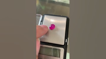 Ruby lục yên màu đỏ kính trong 3.20 ct giá 5 triệu Việt Nam!