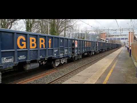 Cheadle hulme train station class 90 & class 66 on 11-2-22 by Northwest railway enthusiast