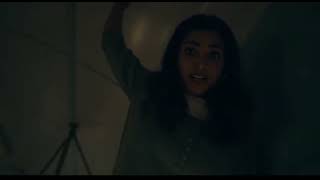 Unaware Girl In Train Steps Down - 9 Candid