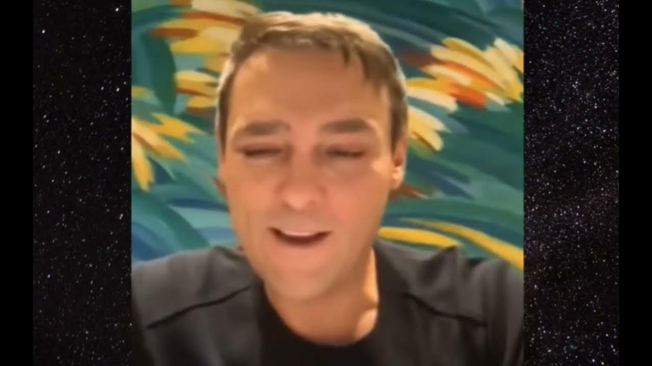 мертвый шатунов в больнице. юрий шатунов в больнице. последний видео юры шатунова видео. юрий шатунов 2022. шатунов концерт.