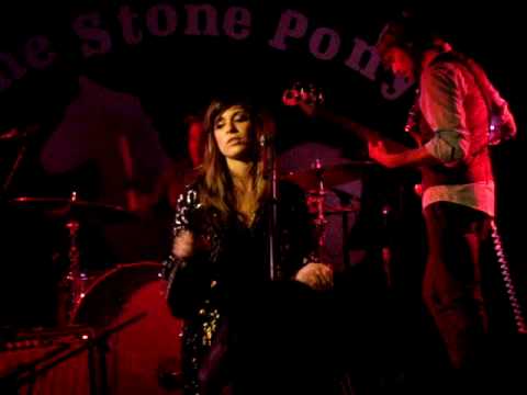 Nicole Atkins - Cool Enough - live at Stone Pony, ...
