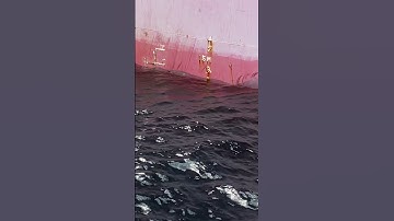 Reading draft mark of ship #bulkcarrier #sailor #draftsurvey