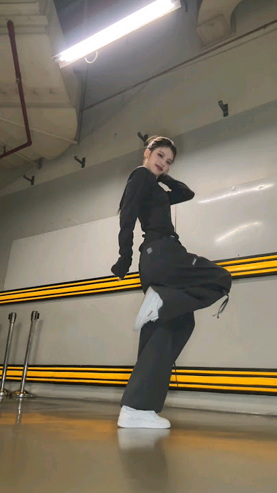 MIDZY is mine🖤 #ITZY #MIDZY #YEJI #예지 #ITZY_WORLD_TOUR #ITZY_BORNTOBE #SINGAPORE