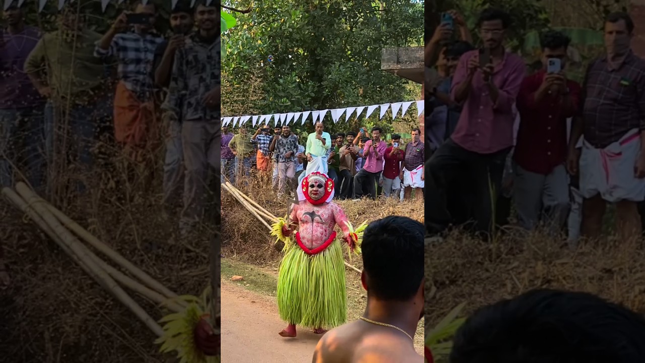 തെയ്യത്തിന്റെ പുറകെ ഓടുന്നതിൽ ആനന്ദം കണ്ടെത്തുന്നു