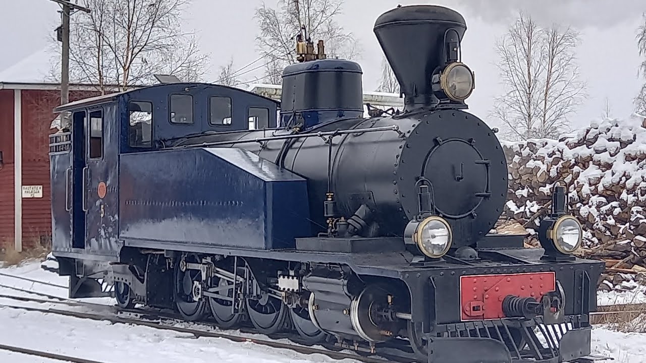 Kuvailua Jokioisten museorautatiellä 3.12.2022.