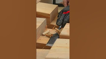 Sharp Chisel VS Soft Wood