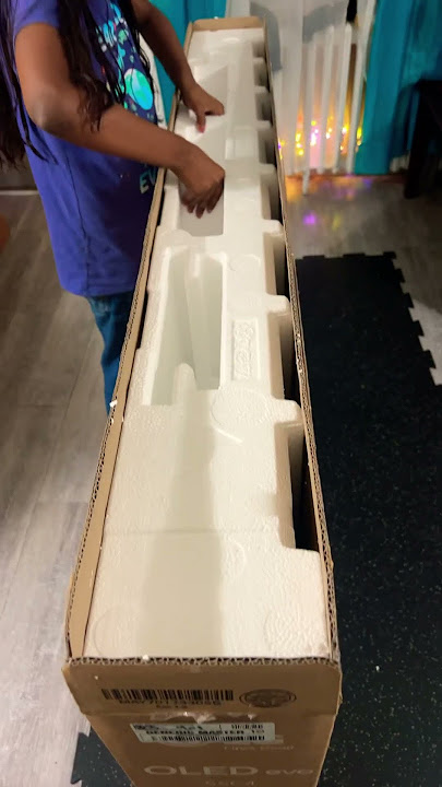 LG C4 OLED TV Unboxing