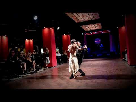Marcos Carabajal / Erika López - Mandria