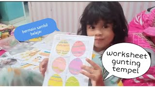 erinna belajar menempel dan menggunting 😍|mainan edukasi|worksheet gunting tempel screenshot 1