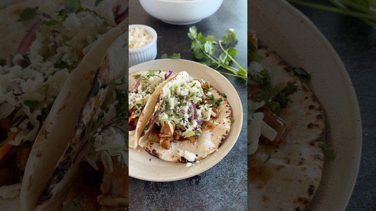 Тако с курицей в медово-чесночном соусе