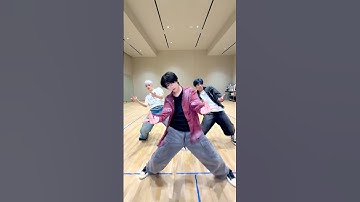 💋💋 #TXT #BEOMGYU #TAEHYUN #HUENINGKAI #UpsideDownKiss