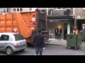 мусоровоз в Вильнюсе