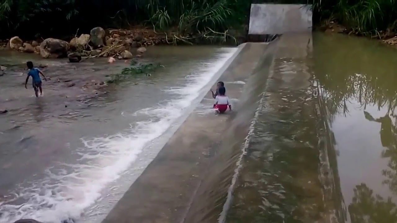  KECERIAAN ANAK  DESA MANDI DI SUNGAI YouTube