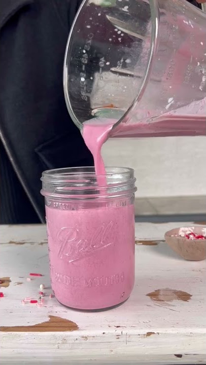 I Made A Milkshake With Red Velvet Cake | 3 INGREDIENT Red Velvet Milkshake Recipe #SHORTS