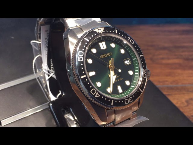 Unboxing the Seiko Prospex SPB105 Deep Green Dive Watch - YouTube