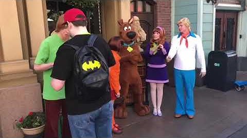 Kevin meeting The Scooby-Doo Mystery Gang