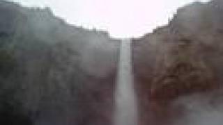 Bridal Veil Falls at Yosemite by hanako 3,442 views 18 years ago 11 seconds