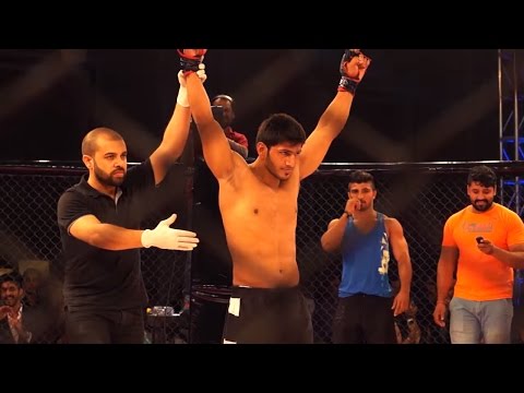 Super Fight League: One Round with Amitesh Chaubey