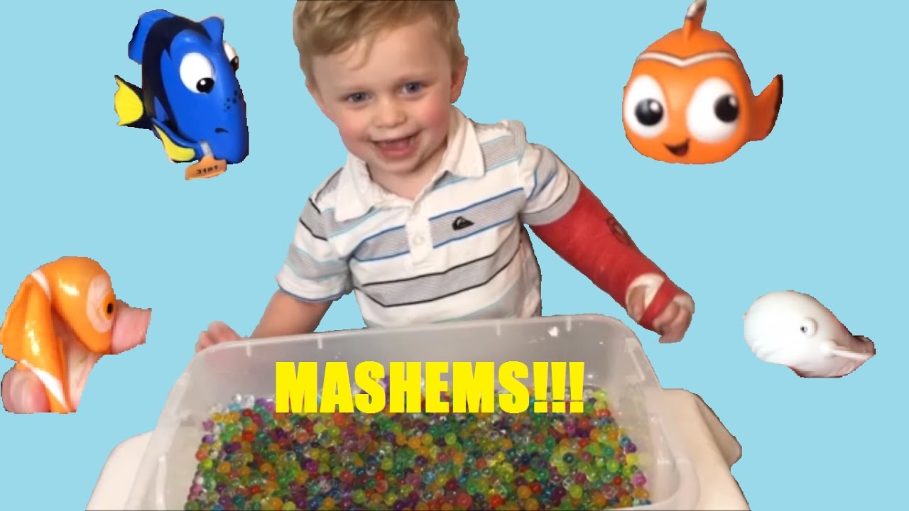BearFamShow: Toy Review Mashems + finding Dory + Finding Nemo + Orbeez + Learn Colors + surprise egg