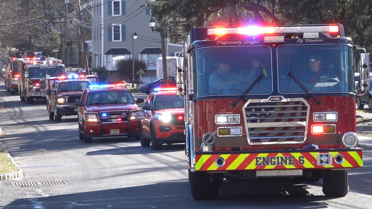 Chester Volunteer Fire Company 2023 New Year's Day Lights & Sirens