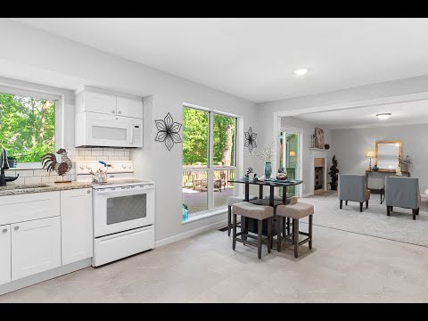 821 Carman Wood Dr, Manchester, MO home video tour