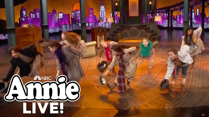The Catchy 'You're Almost Never Fully Dressed Without a Smile' | Annie Live!