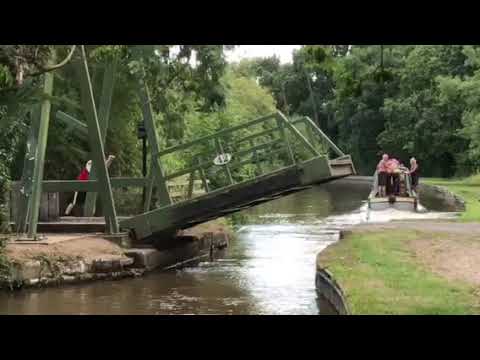 Lowering A Lift Gate Bridge Youtube